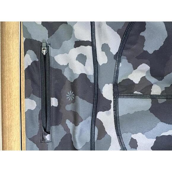 Athleta Lightning Camo 7/8 Tight Leggings in SuperSonic Black Women’s size Small - Picture 6 of 15
